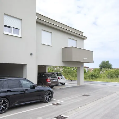 Apartament Nest & Work Retreat Pula