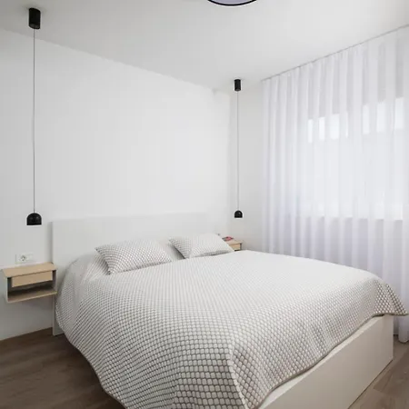 Nest & Work Retreat Appartement Pula