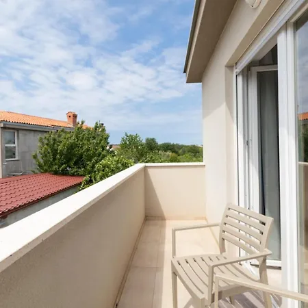 Nest & Work Retreat Appartement Pula