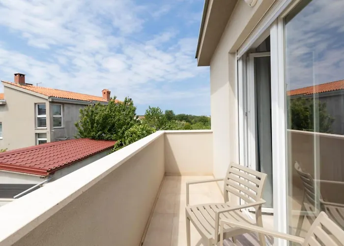 Nest & Work Retreat Apartment Pula